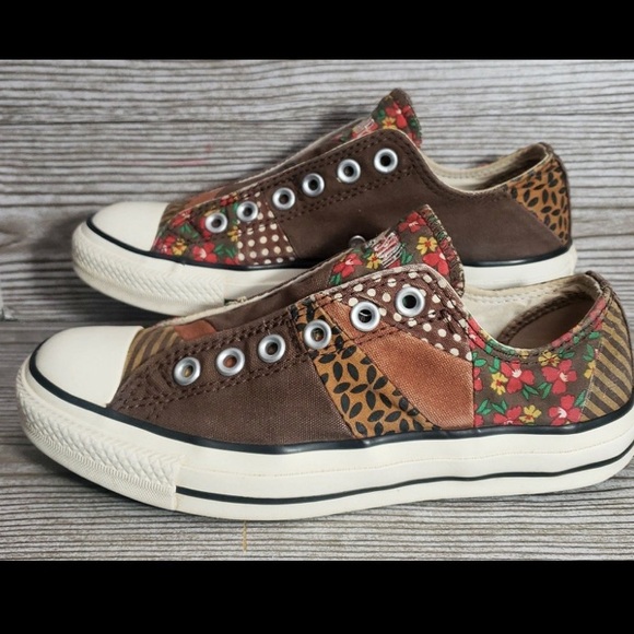 Converse Chuck Taylor All Star Floral Patch Slip-On woman’s size 7 - Picture 1 of 9
